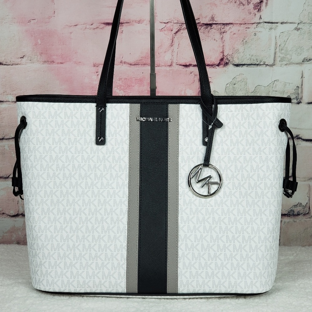 💕LAST ONE💕 Michael Kors Bright White Tote Set - Picture 2 of 8